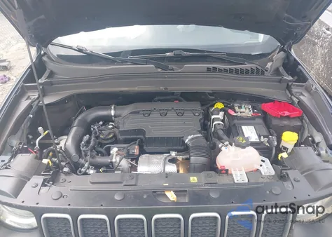 2022 Jeep Renegade Latitude 4X4 from USA, damaged, VIN ZACNJDB18NPN54725